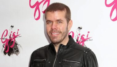 Perez Hilton hospitalized following concerning livestream
