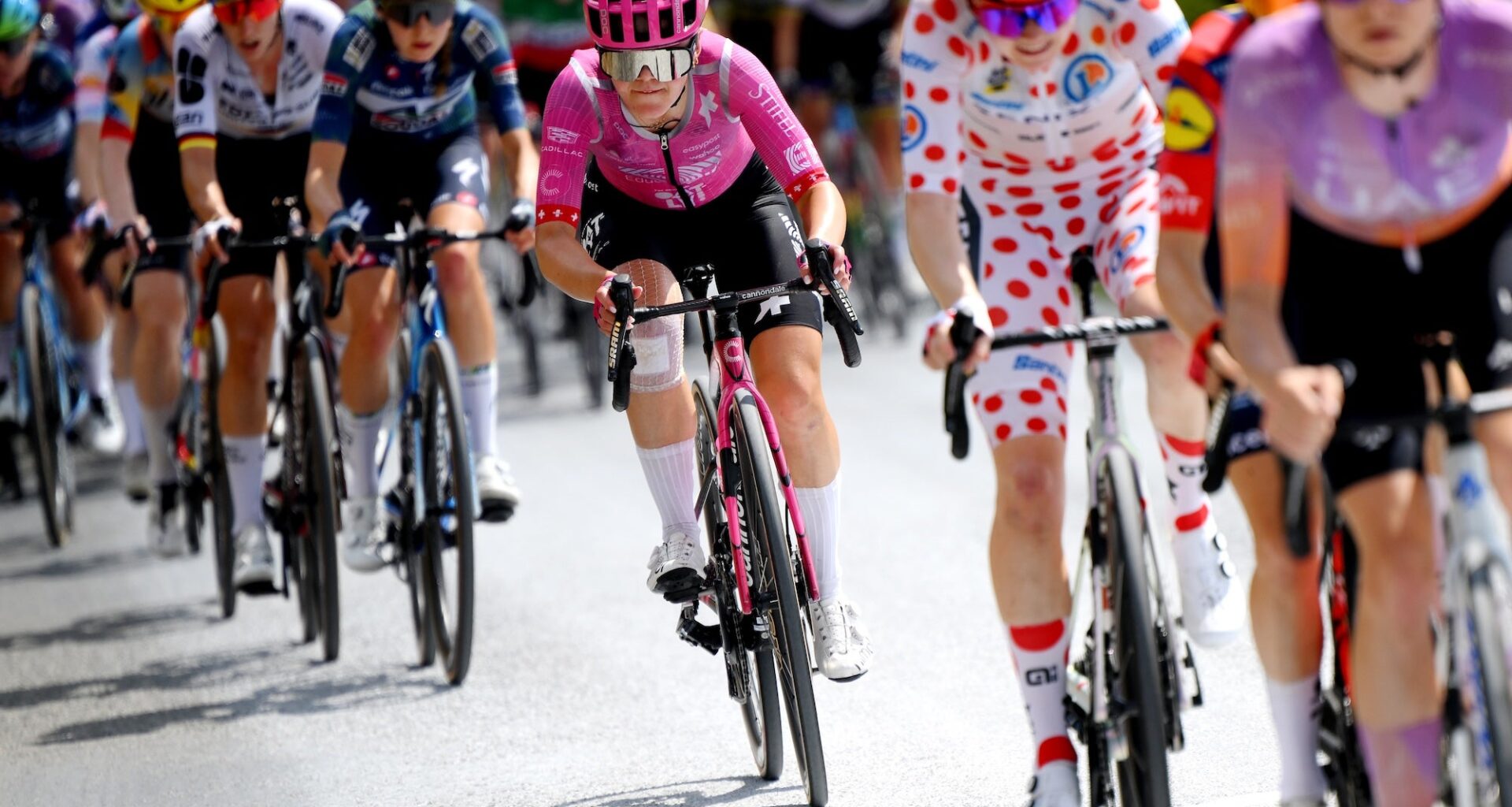 Noemi Ruegg EF Education-Oatly Tour de France Femmes yellow cards