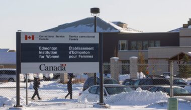 Two corrections officers, inmate die during transfer from Edmonton prison: CSC – Winnipeg Free Press