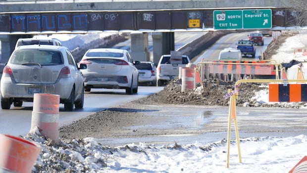 2 major Winnipeg traffic routes to close over weekend