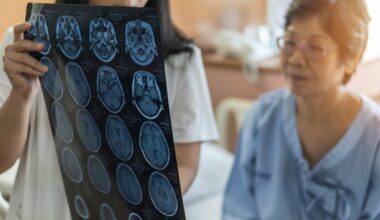 Scientists Followed 800 Adults Over 90. One Group Had Double Dementia Risk