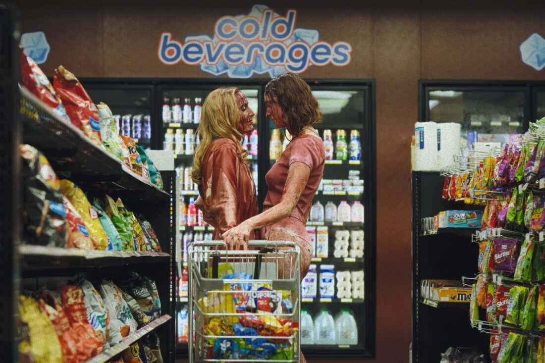 Gillian Anderson and Hannah Einbinder in Teenage Sex and Death at Camp Miasma.