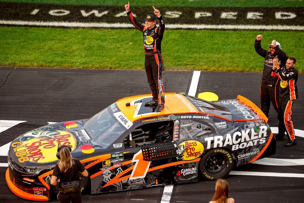 Carson Kvapil, No. 1 JR Motorsports Chevrolet