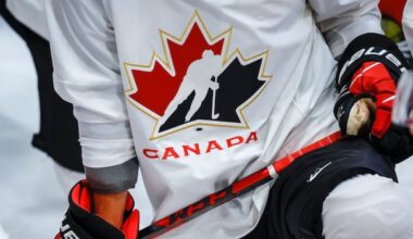 Canada whips U.S. 8-1 to win Hlinka Gretzky Cup