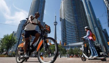 Toronto police cracking down on e-bikes, e-scooters evading laws, regulations