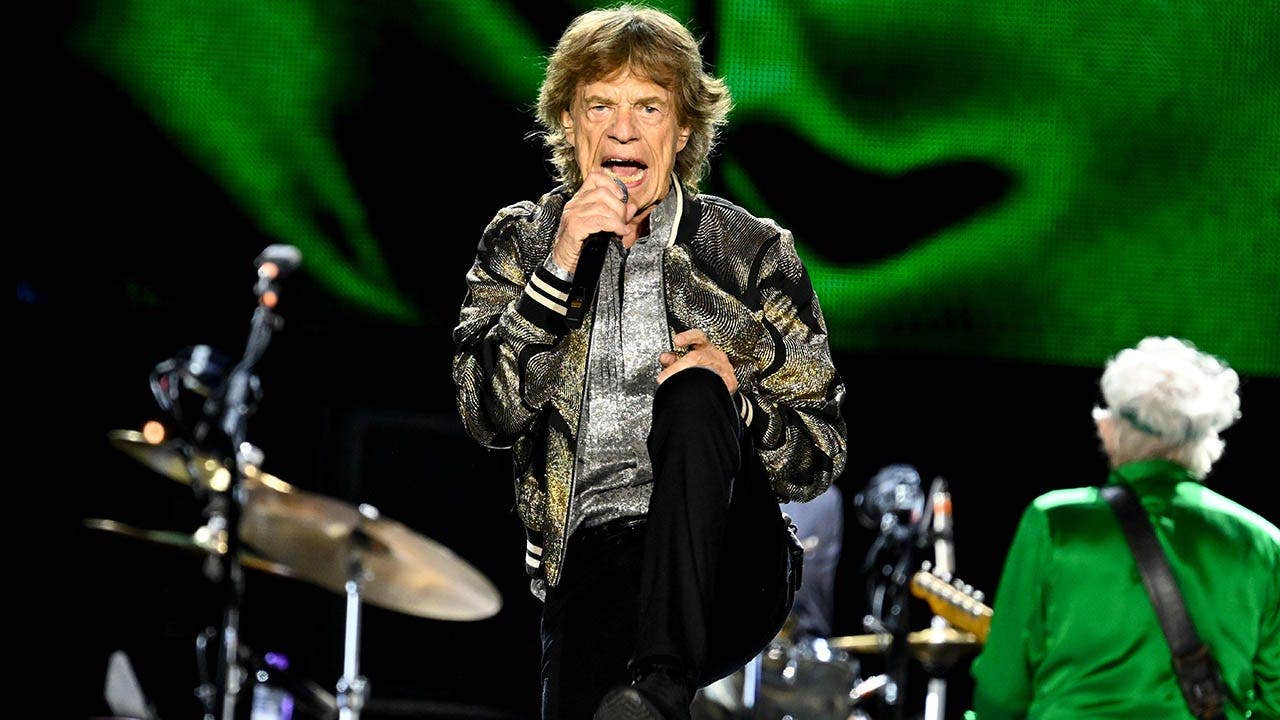 Mick Jagger wows fans with dance moves at 83 while partying at club