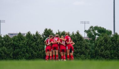 Quick Kicks: Badgers set for Top-25 season opener