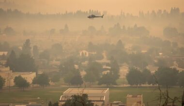'Explosive' wildfire behaviour keeps thousands of British Columbians out of their homes