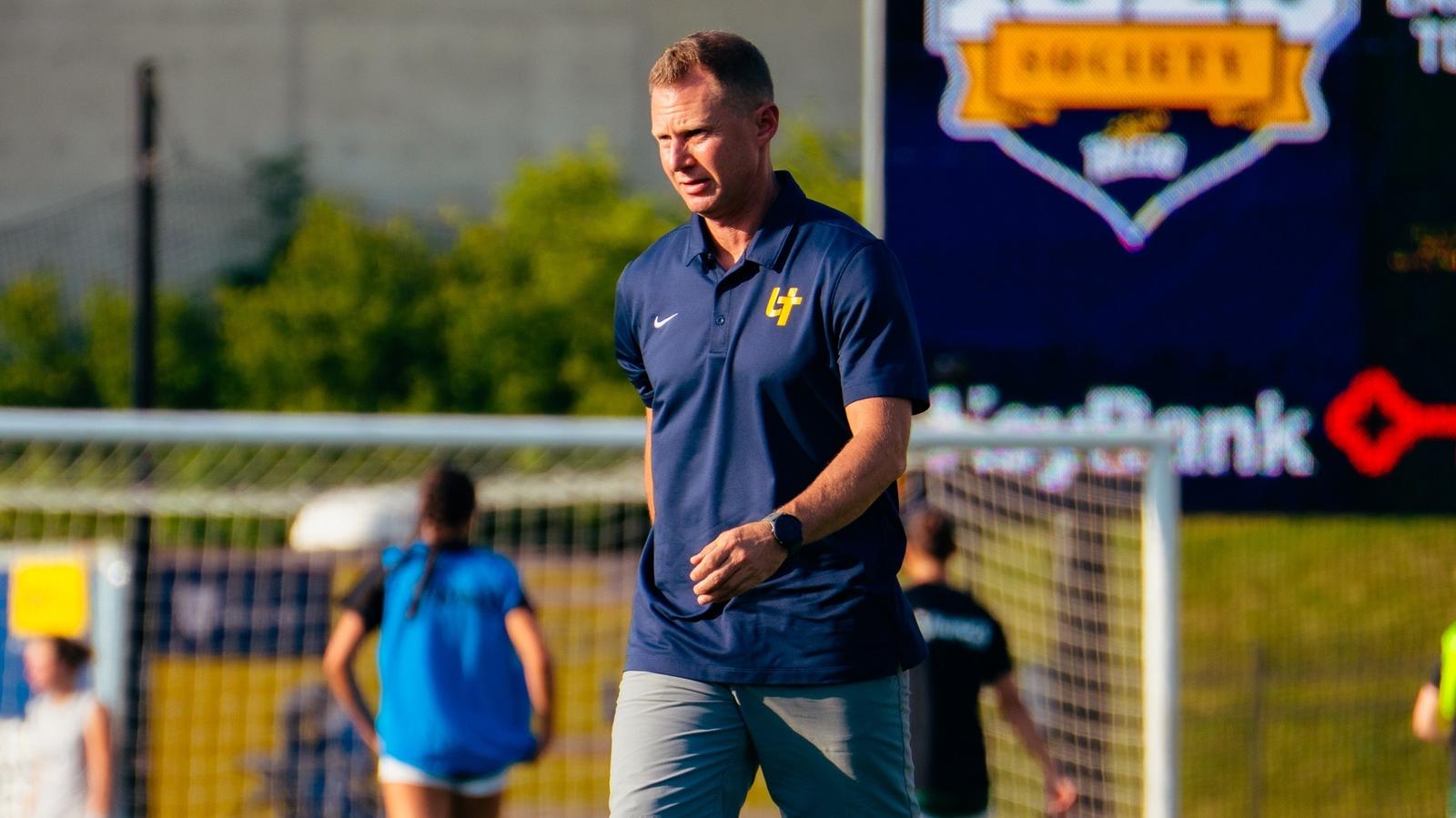 Preseason Q&A With Head Coach Mark Batman