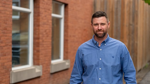 This mayoral candidate alleged unregistered lobbying. But did he do just that?