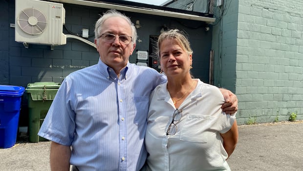 Upper Beaches residents fuming over restaurant smoke, but city says no rules broken