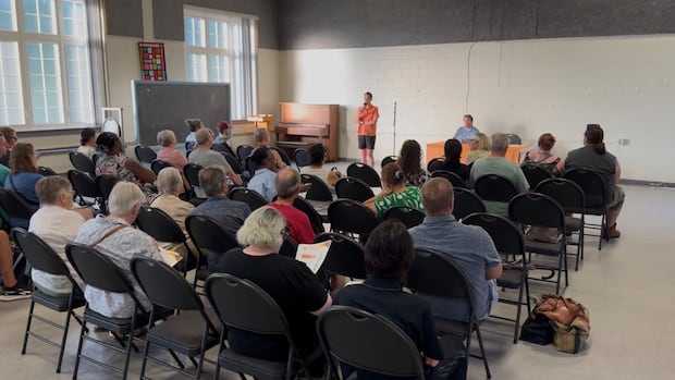 Tenants of flood-damaged buildings seek answers about their rights