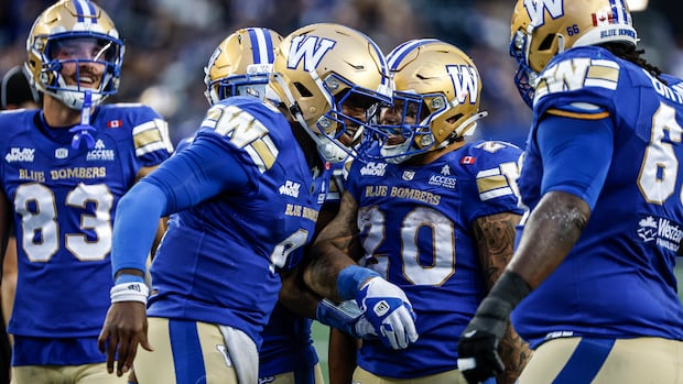 Brady Oliveira leads the way, as Winnipeg Blue Bombers beat winless Ottawa Redblacks