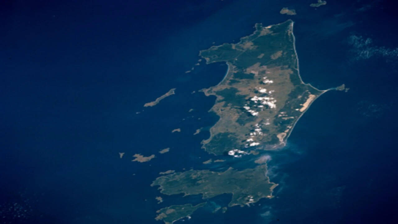 Flinders island from space. April 1993. Image credits: Wikimedia Commons Flinders island from space