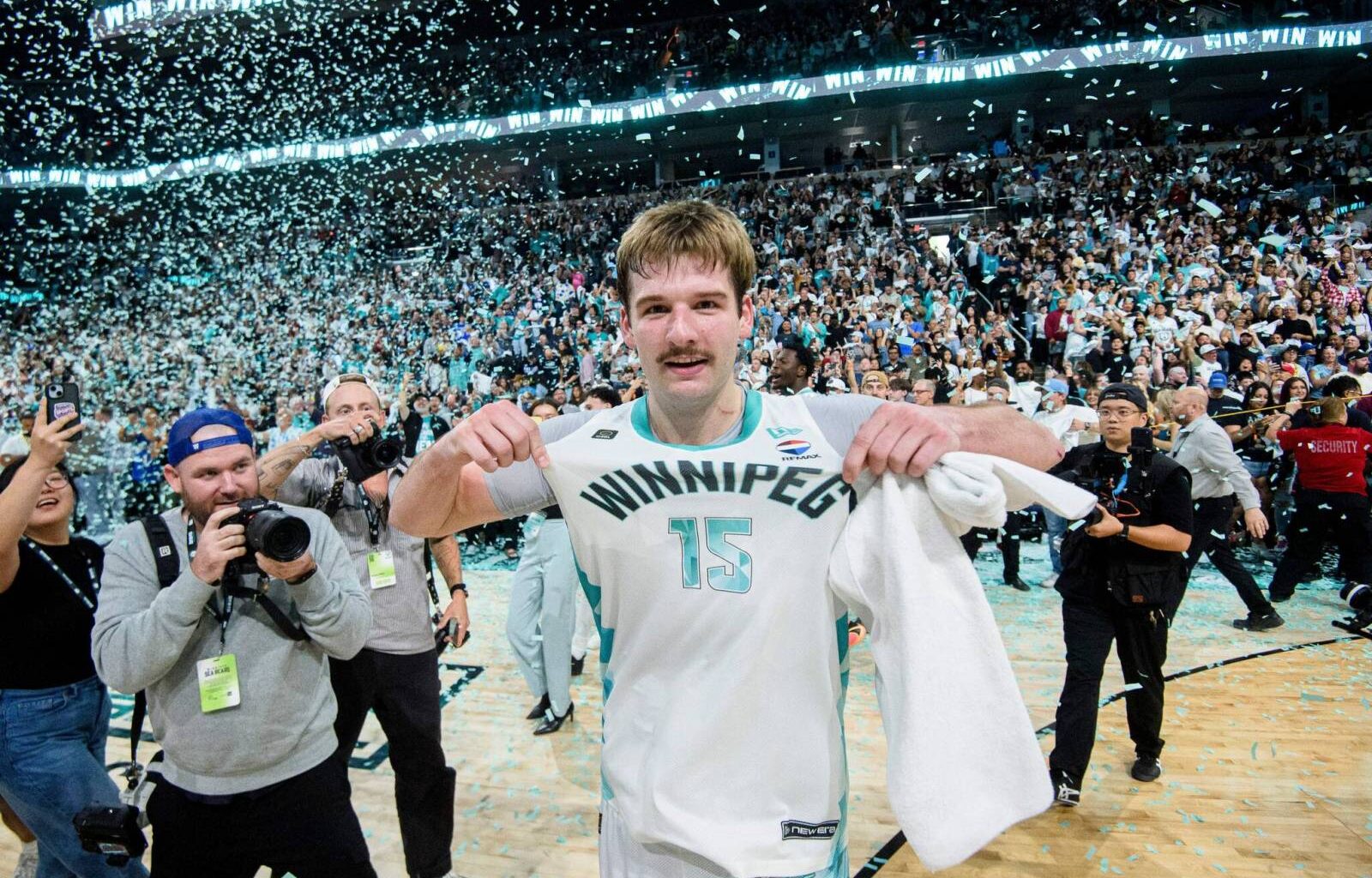 Hometown hero hits CEBL championship clinching shot – Winnipeg Free Press