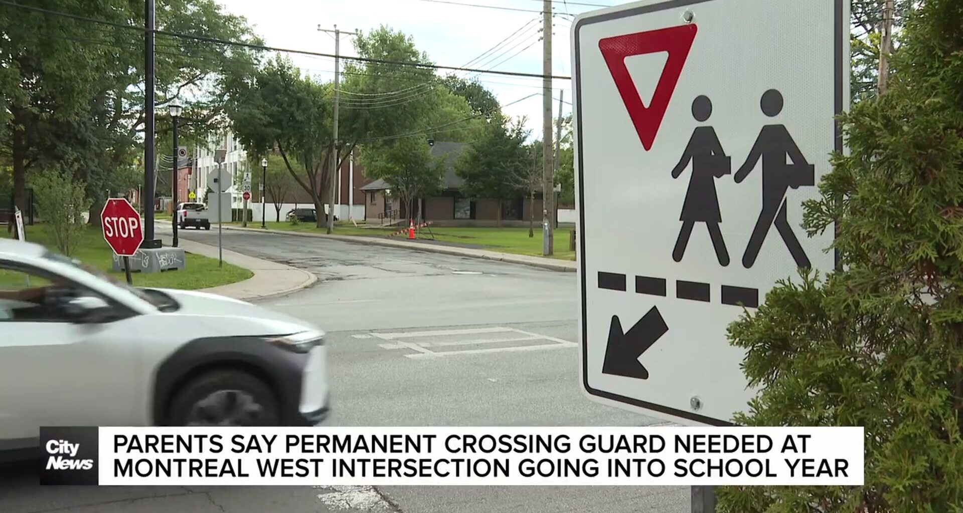 Parents renew calls for crossing guard at Montreal West intersection