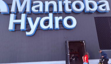 Rappelling down the Manitoba Hydro building for a good cause – CTVNews