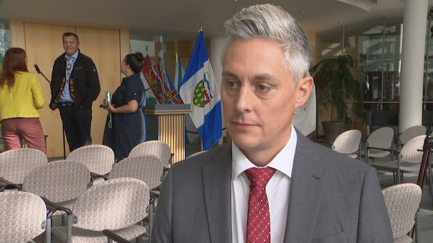 N.W.T. premier ready to put American booze on shelves for a ‘good deal’