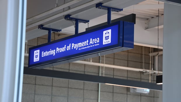 Edmonton city council to vote on fare gate pilot project in November