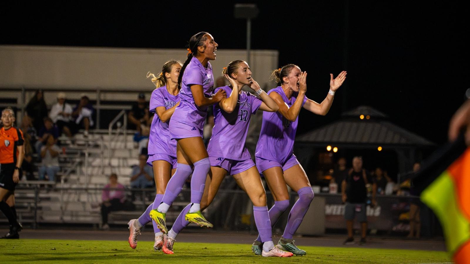 Second Half PK Lifts No. 10 Washington Past SDSU In First Road Test