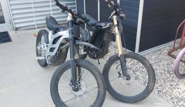 Police charge two youth following electric dirt bike chase in Calgary