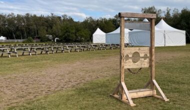 Thousands descend on Shediac for sold-out, first-time Renaissance faire