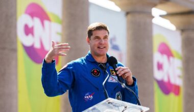 Astronaut Jeremy Hansen opens CNE, touts importance of Canada's space sector