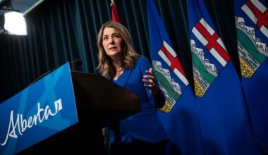 Alberta premier urges return to trade talks, calls U.S. terms 'untenable'