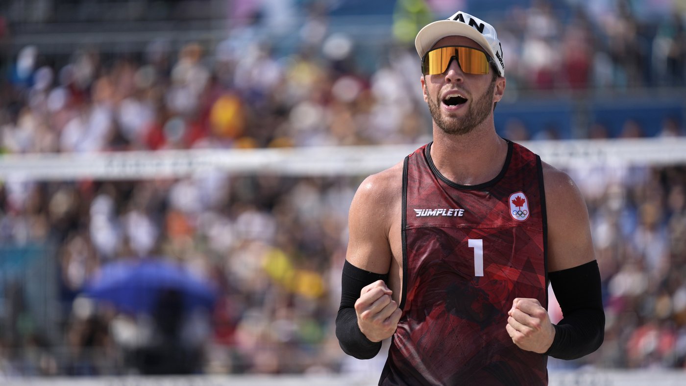 Canada’s Schachter, Pickett upset world No. 1 Swedes at Montreal beach volley stop | NanaimoNewsNOW