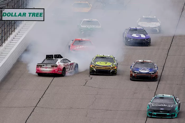 Carson Hocevar, Spire Motorsports
