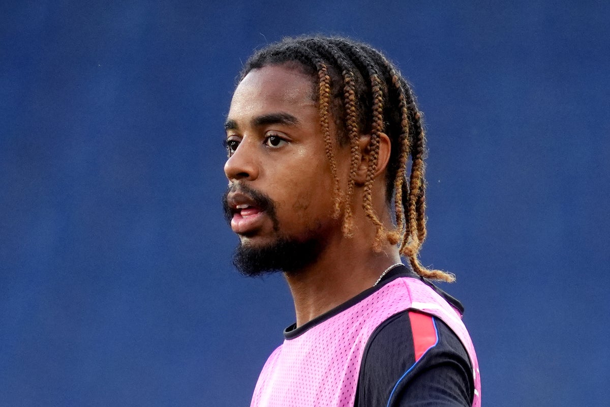 Transfer news LIVE: Barcola set to leave PSG, Alvarez to Arsenal update, huge Man Utd boost