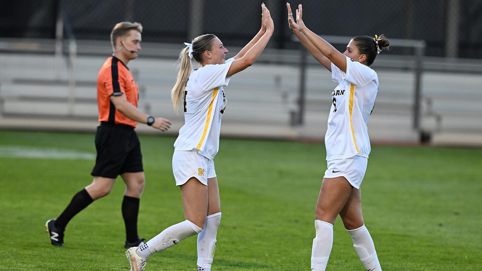 Michigan Set for Matchups with No. 25 Notre Dame, Bowling Green