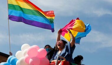 Here's what Ottawa's leading mayoral candidates are planning for Pride