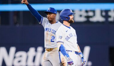 Mistakes prove costly as Toronto Blue Jays fall to surging Kansas City Royals | NanaimoNewsNOW