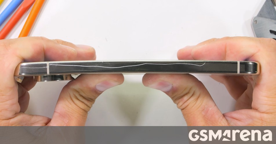 Google Pixel 11 Pro XL's bending resistance tested in teardown video