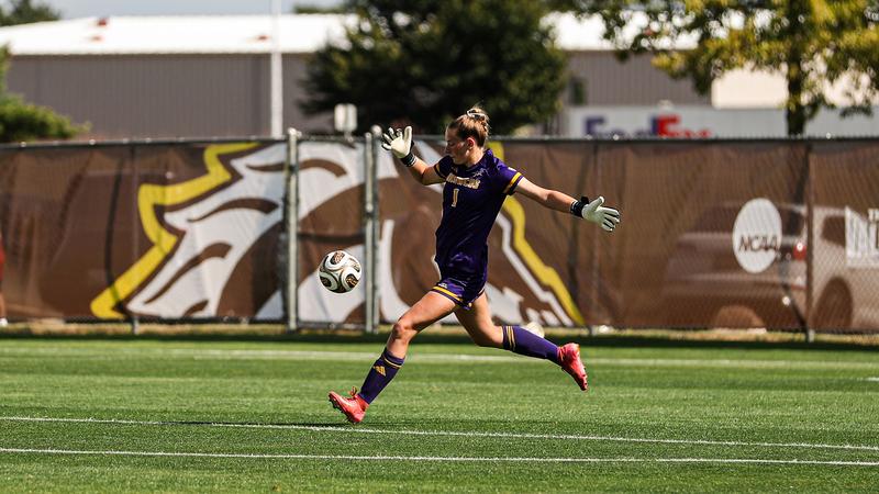 Women's Soccer Battles to 0-0 Draw Against No. 12 Colorado