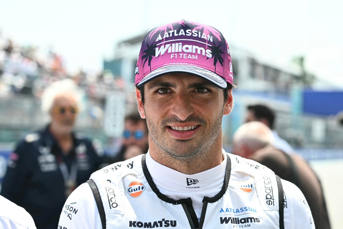 Sainz interview: “I always believed in McLaren… but then Ferrari called”