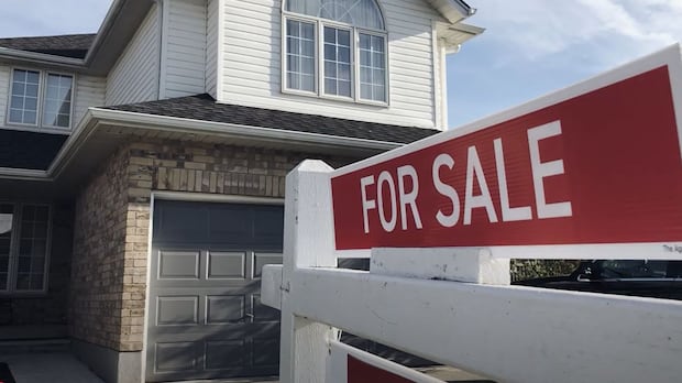 Toronto's real estate market could heat up in fall, but buyers are cautious amid economic uncertainty: experts