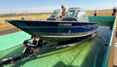 Float your boat to stop invasive species, province urges