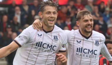 James Tarkowski scored in the 91st minute to earn Everton a point