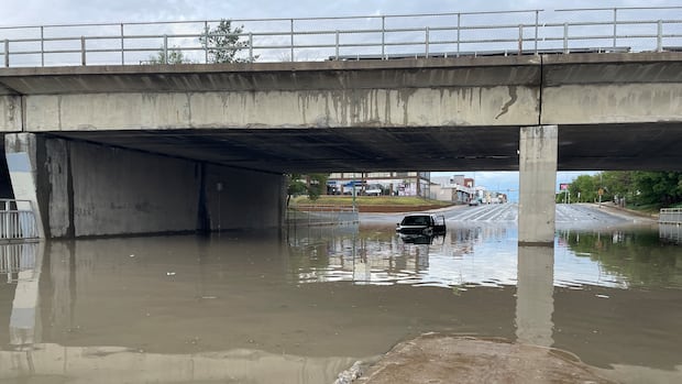 Tornado confirmed, warnings issued as south and central Sask. walloped by extreme weather