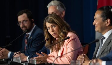 As referendum nears, Danielle Smith to address celebration in Calgary