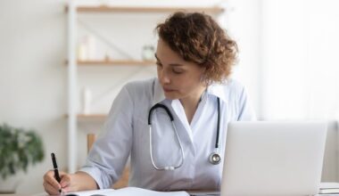Ontario woman questions $500 fee to transfer family's medical records to new doctor