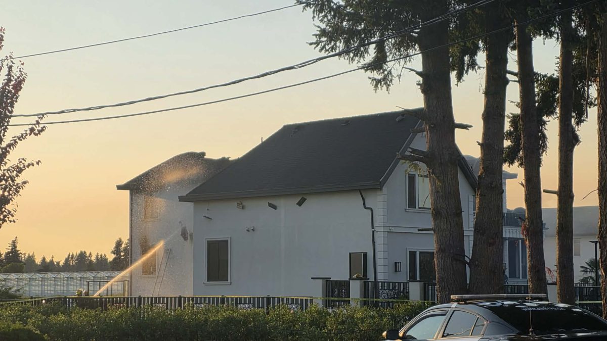 Arson suspected in daytime fire at Abbotsford home near the U.S.-Canada border (VIDEO) | Fraser Valley Today