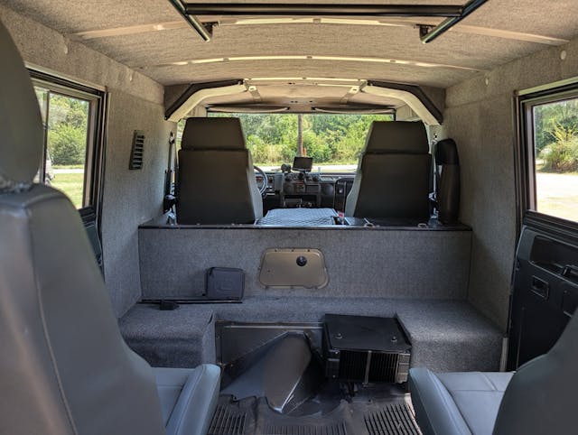 1990 Steyr-Puch Pinzgauer cabin