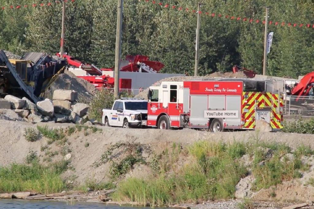 VIDEO: Search and rescue called after reports plane crash into water in Chilliwack