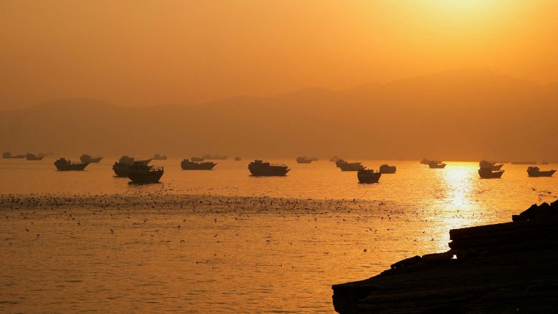 Live updates: US-Iran war news and Strait of Hormuz negotiations