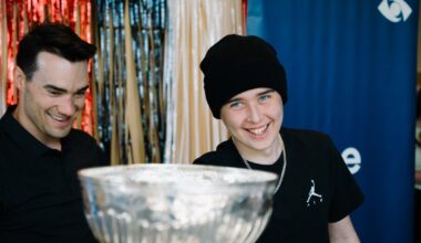 'Inspiring': Pediatric patients embrace Stanley Cup champ's visit