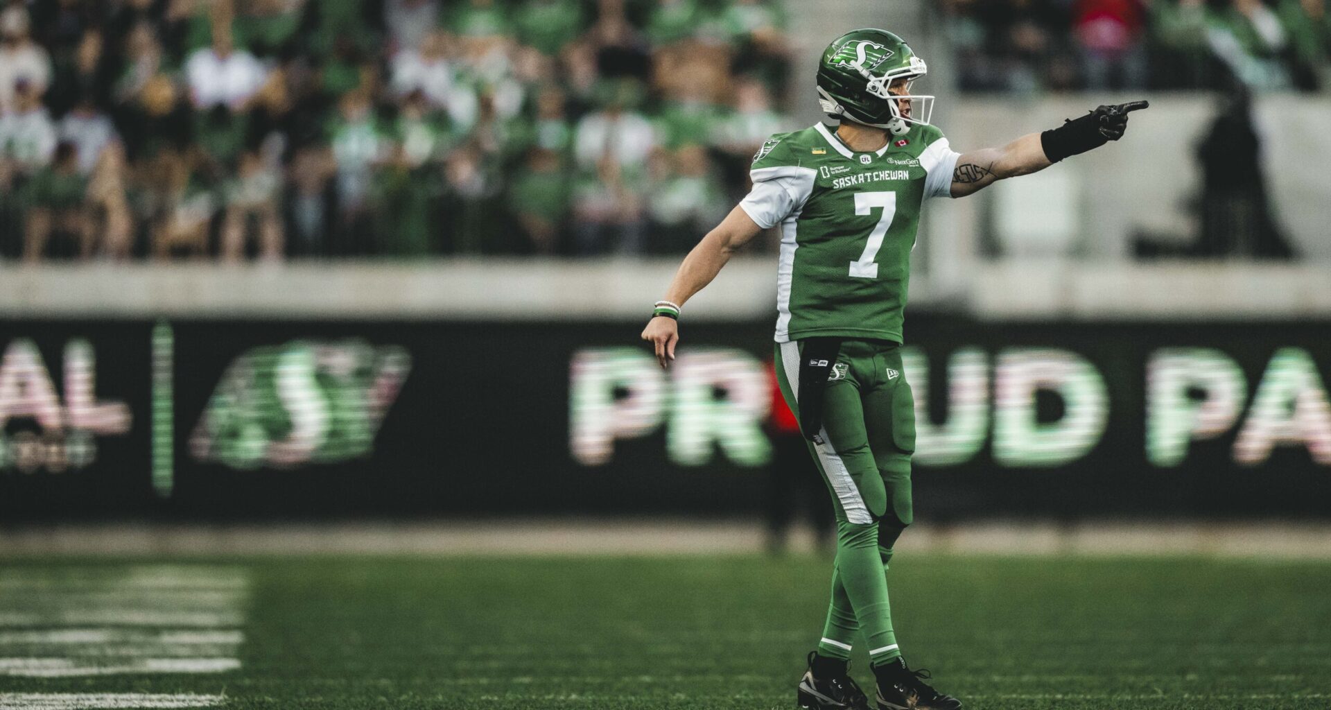 ROBSERVATIONS: Lauding a legend … hail the home-grown receivers! … where were you in ’92? … Harris zings Riders’ OC!
