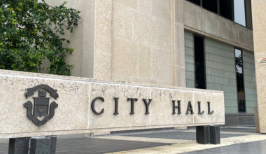 Winnipeg mayor wants more options when councillors face criminal charges